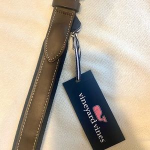 Boys Vineyard Vines canvas trim leather belt, size 32